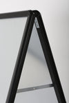 DittaDisplay Retail solutions panneau troittoir stop display double chevalet publicitaire aluminium noir Bürgersteigschild Haltestellendisplay doppelte schwarz Aluminium-Werbetafel pavement sign stop display double aluminium black advertising easel
