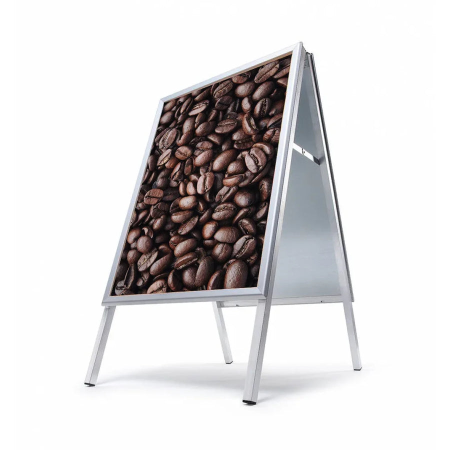 Chevalet publicitaire double face en aluminium éloxé format A2, cadre à clapets 32 mm, finition alu naturel