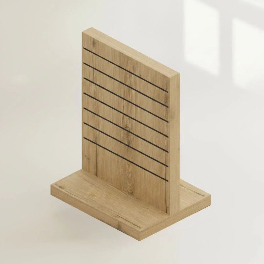 Détail des panneaux rainurés et accessoires sur gondole double face professionnelle