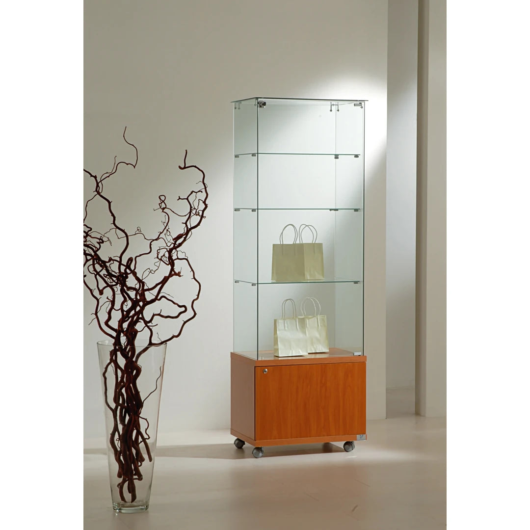 Vitrine en verre, 3 étagères et box de rangement sur roulettes pour exposition et stockage de produits en magasin.