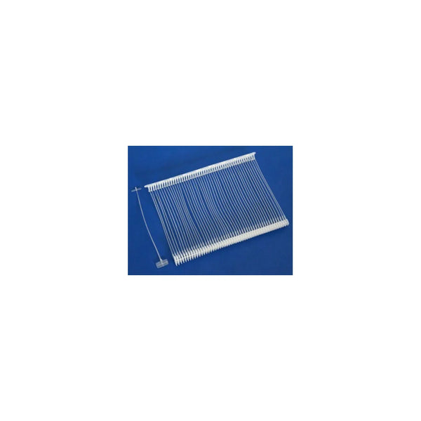Détail d'une bride fine transparente pour pistolet d'étiquetage textile professionnel