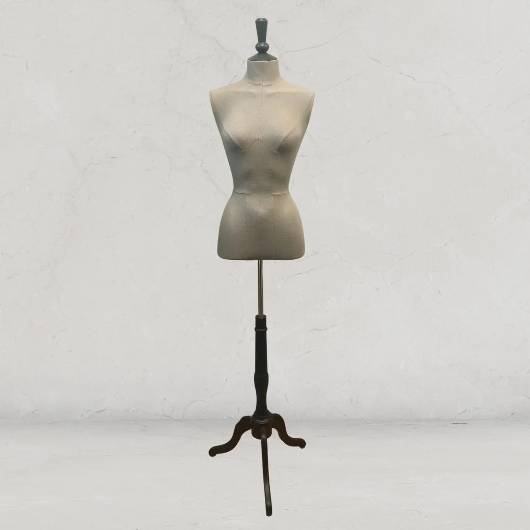 Buste de couture professionnel toile bisonne gris avec trépied bois pour vitrine ou showroom
