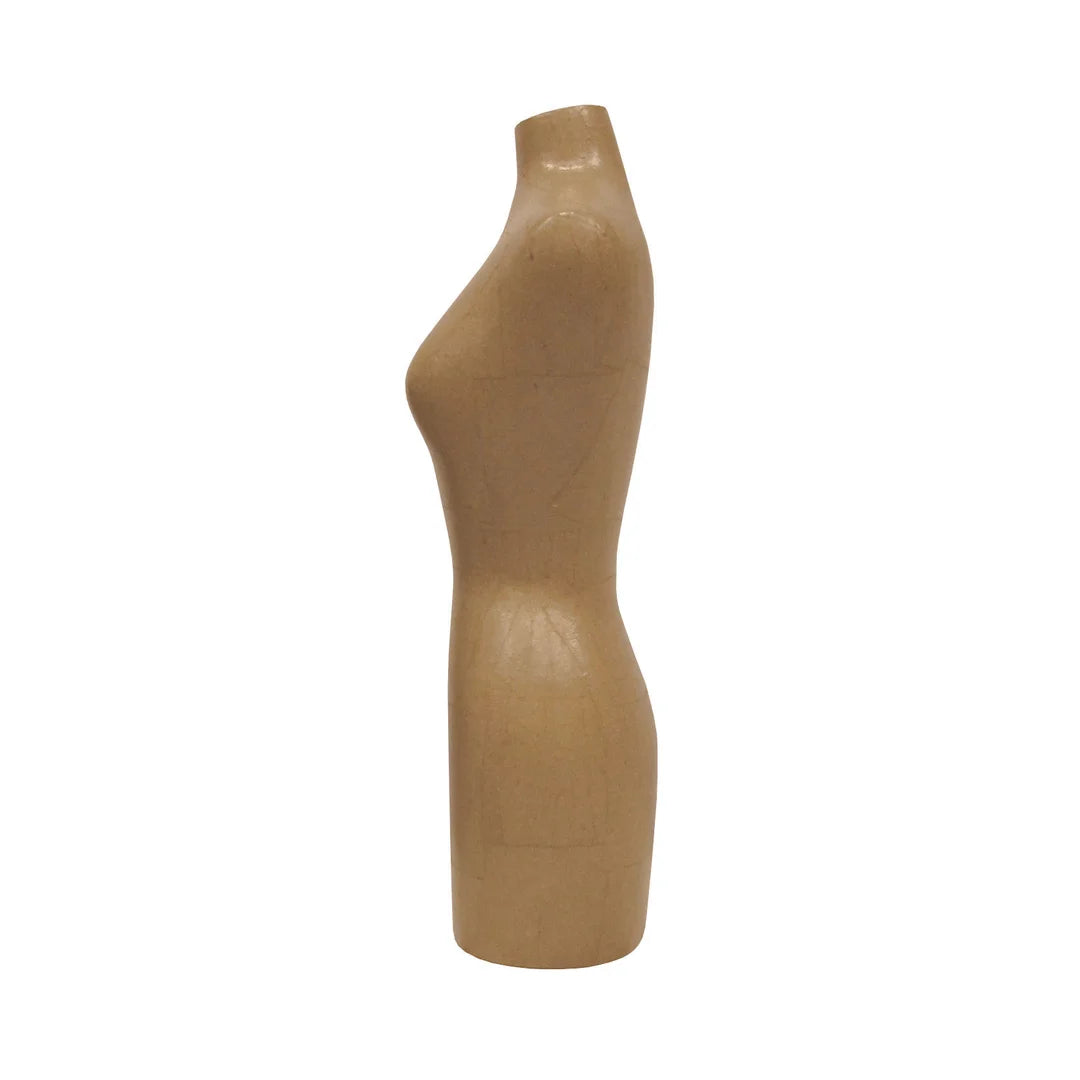 Buste miniature femme en papier kraft posé sur une étagère de boutique pour présentation d'accessoires