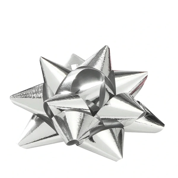Étoiles adhésives argent finition miroir brillant sur emballage cadeau
