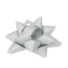 Étoiles adhésives gris crépon pour emballages et vitrines. Décoratives, pratiques et élégantes, idéales pour cadeaux et promotions.
