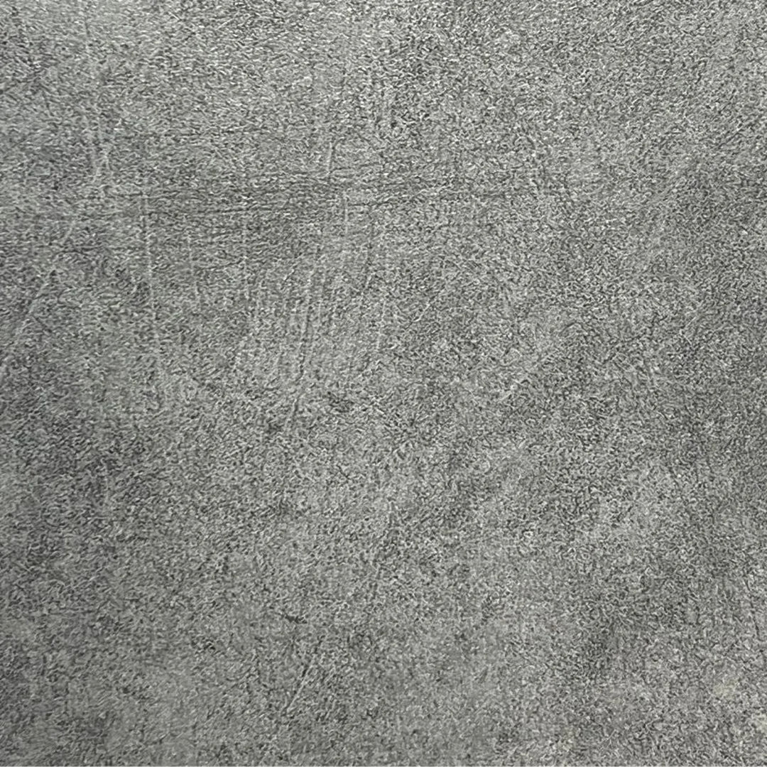 Panneau rainuré 120x120 cm finition béton pour agencement de commerce