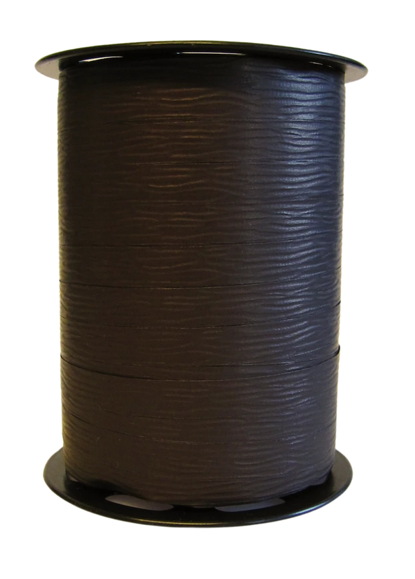 Bobine de crépon marron mat 250 m, souple et résistante. Idéale pour fleuristes, emballages cadeaux, décorations et présentations.