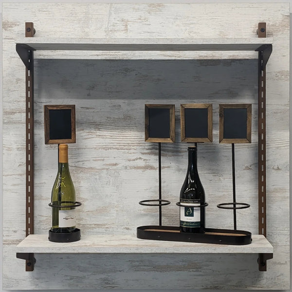 Paroi murale de présentation pour vins en métal brut finition corten avec support 8 bouteilles — Modèle 1
