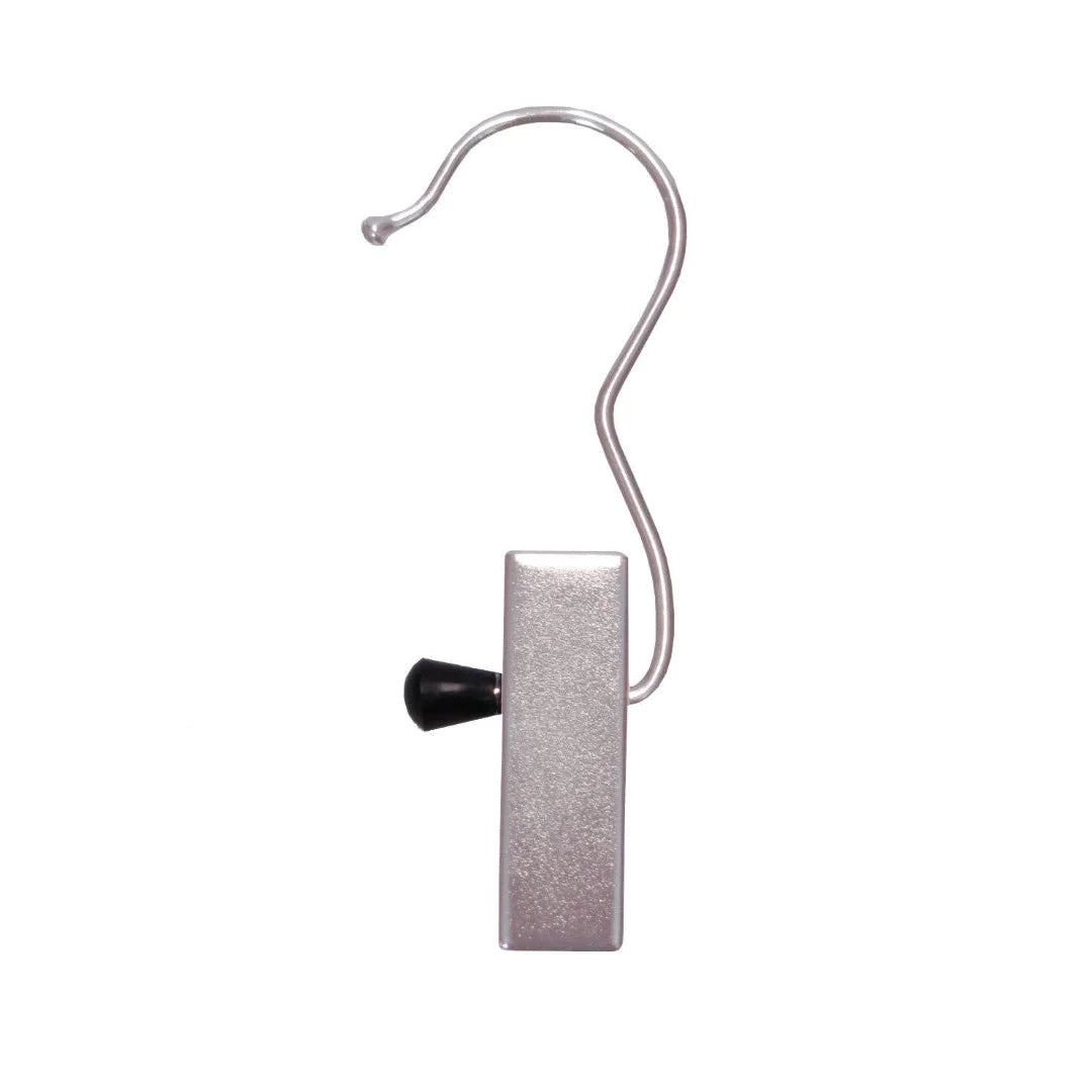 Pince en métal lisse 36 mm avec crochet cintre intégré pour suspendre vêtements et accessoires en boutique