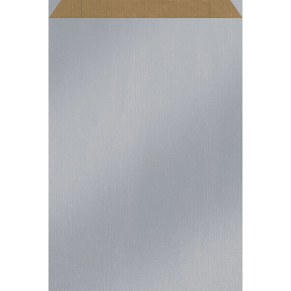 Pochette cadeau papier kraft finition métallisée argent pour emballage professionnel en boutique