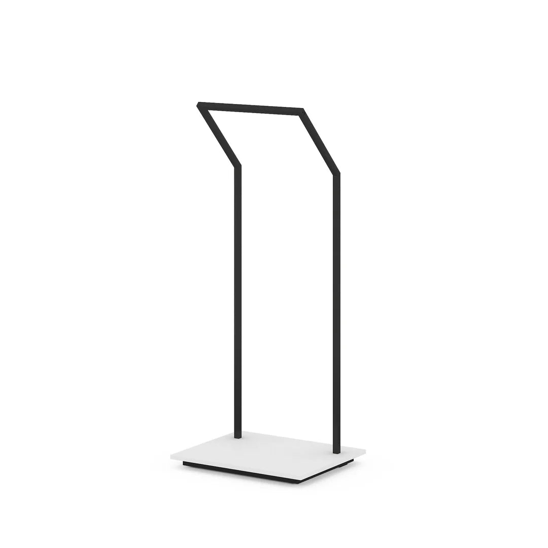 Portant incliné métal 68 cm pour boutique de mode, hauteur 160 cm, socle mélaminé personnalisable