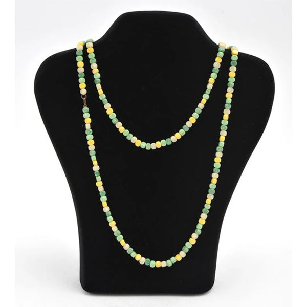 Présentoir à collier floqué velours noir et rouge 23 x 28 cm pour bijouterie professionnelle