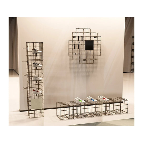 Détail maille 10x10 cm du présentoir grille autoportant pour magasin et vitrine