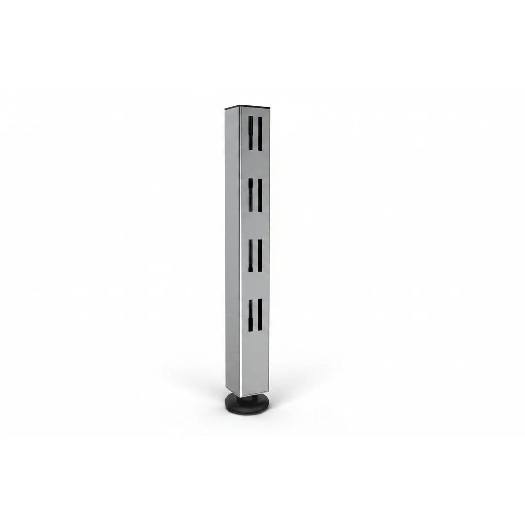 Modules Triplo H 240 cm combinés pour former un mur de présentation continu en magasin