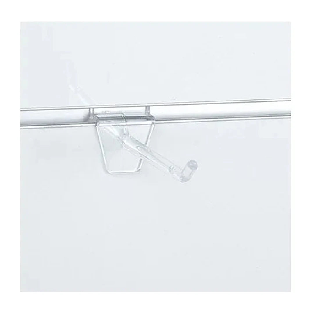 Transparenter Acryl-Blisterhaken mit Blisterware auf Lamellenwand