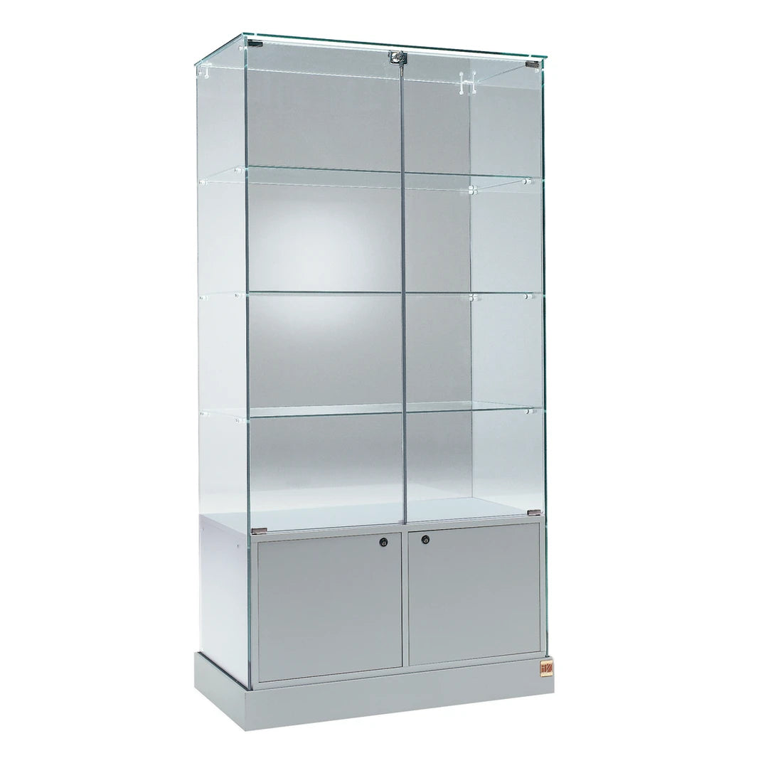Grande vitrine colonne en verre avec box de rangement et plusieurs étagères pour exposition et stockage professionnelle de produits.