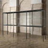 Détail intérieur vitrine d'exposition modulable avec éclairage LED et étagère réglable, Collection Musée