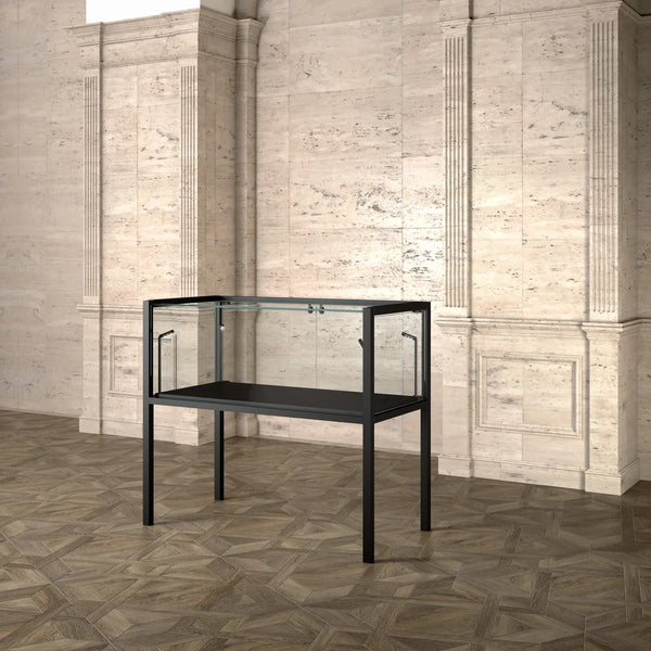 Vitrine de musée sur pieds 120 × 60 × H 105 cm, verre trempé 8 mm, spots LED 4000K, structure métal noir mat