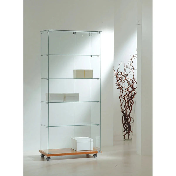 Vitrine armoire verre trempé largeur 80 cm sur roulettes, vue en magasin