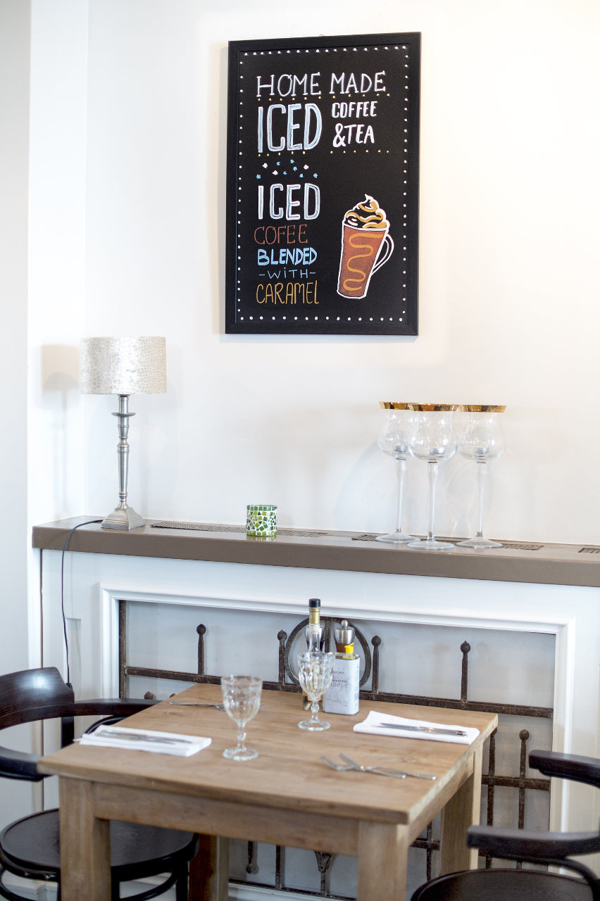 DittaDisplay Retail solutions ardoise Wandtafel chalkboard bois wood Holz  finition laqué lackierter Oberfläche lacquered finish
