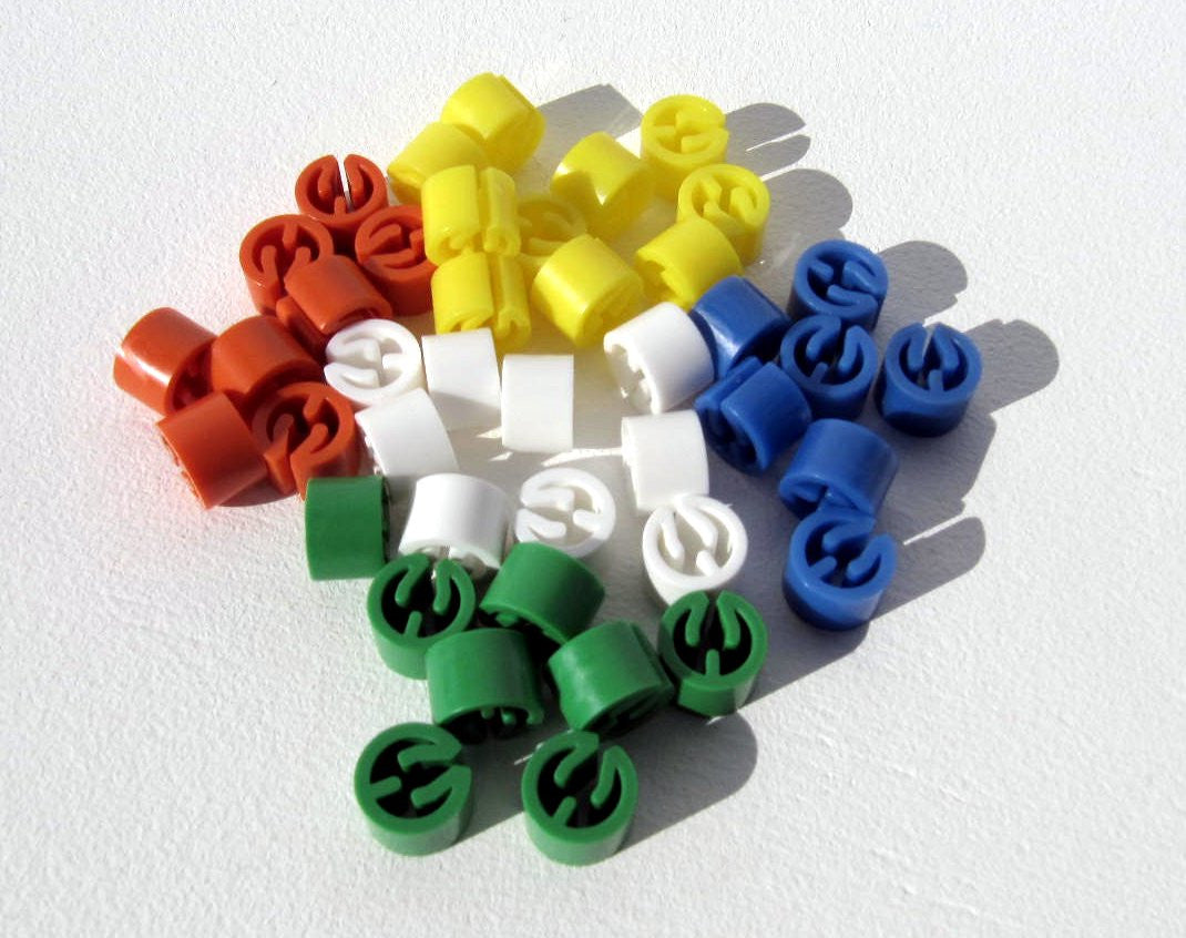 Bague clip neutre pour cintre sans inscription pour organisation en magasin