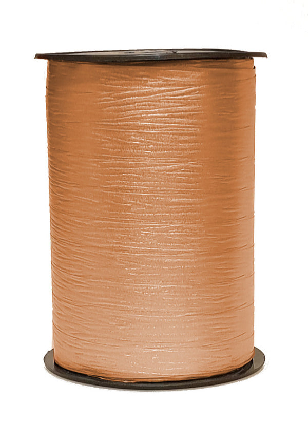 Bobine de crépon cuivre mat 250 m, souple et résistante. Idéale pour fleuristes, emballages cadeaux, décorations et présentations.