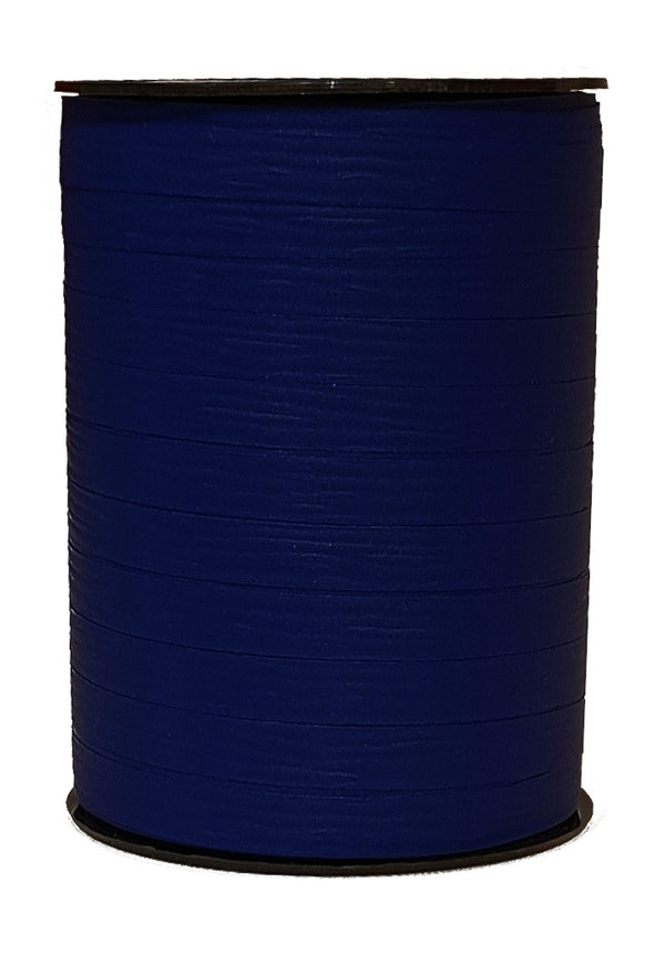 Bobine de crépon marine mat 250 m, souple et résistante. Idéale pour fleuristes, emballages cadeaux, décorations et présentations.