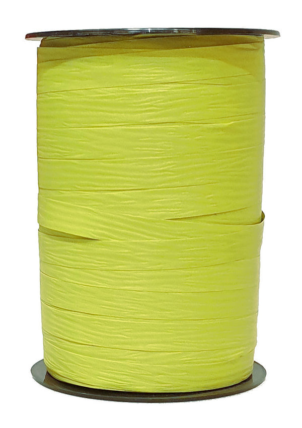 Bobine de crépon tilleul mat 250 m, souple et résistante. Idéale pour fleuristes, emballages cadeaux, décorations et présentations.