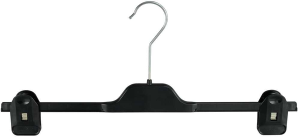 DittaDisplay Detail Solutions cintre à pinces pour habits en  plastique noir Black recycled plastic clothes hanger with clips Kleiderbügel mit Klammern aus recyceltem schwarzem Kunststoff