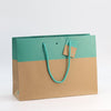 sac kraft naturel 175 g/m² avec impression turquoise de la collection L’Exceptionnel Line, élégant et robuste, idéal pour boutiques haut de gamme et cadeaux